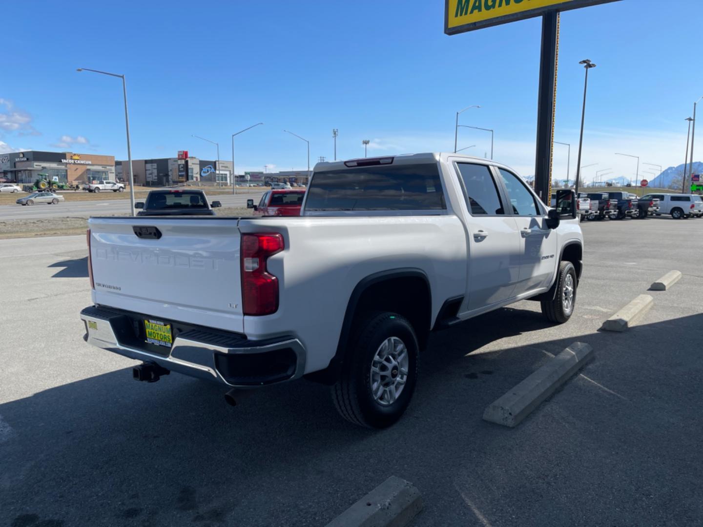 2022 WHITE CHEVROLET SILVERADO 2500H LT (2GC4YNE76N1) with an 6.6L engine, Automatic transmission, located at 1960 Industrial Drive, Wasilla, 99654, (907) 274-2277, 61.573475, -149.400146 - Photo#3